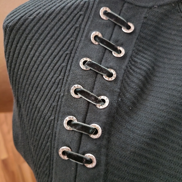 EUC form fitted slate green sweater top - Picture 4 of 4